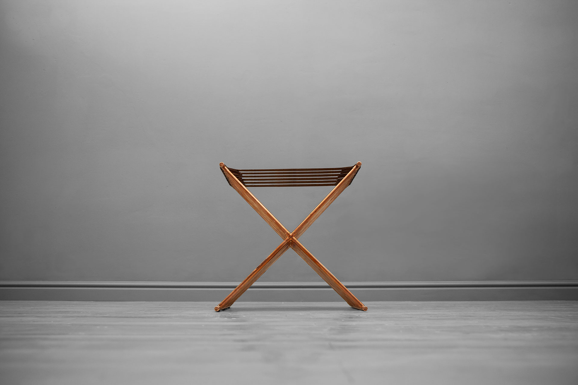 Geometric design ottoman chair